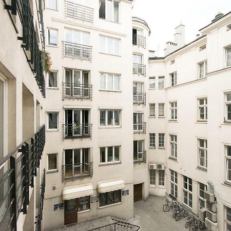 Spacious Apartment In Old Town P4You Pl 克拉科夫 外观 照片