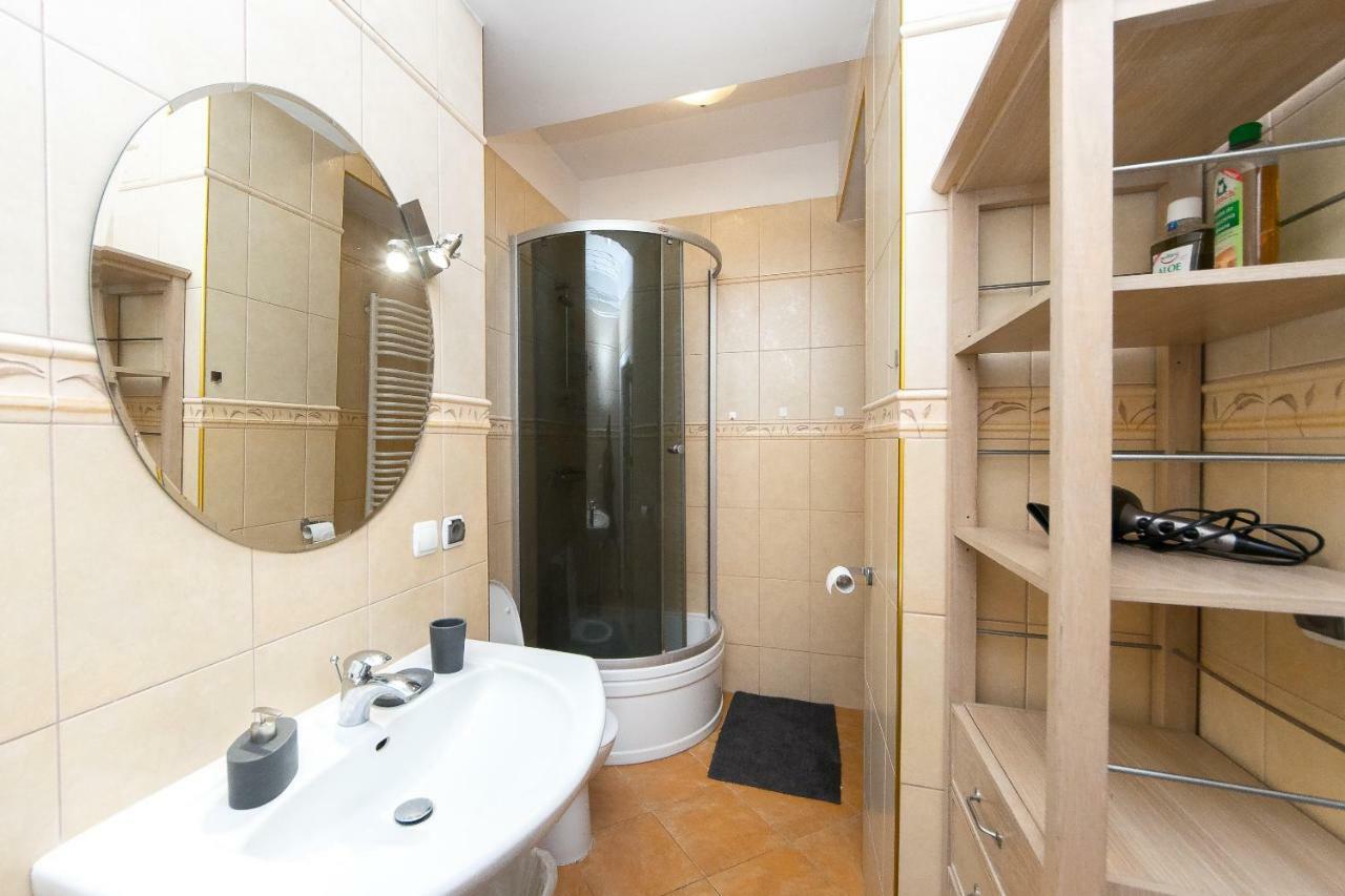 Spacious Apartment In Old Town P4You Pl 克拉科夫 外观 照片